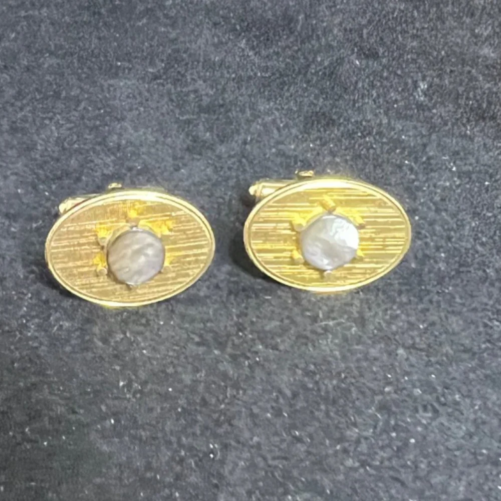 Vintage Hayward Gold Tone Faux Abalone Cufflinks (3020)